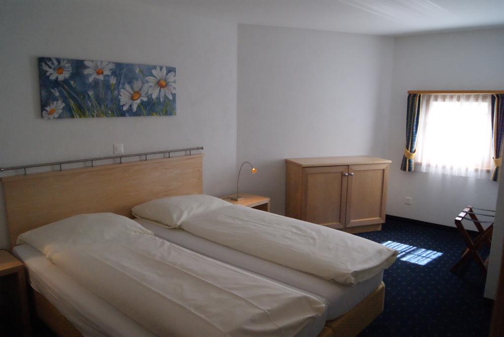Ferienwohnungen Hotel Allegra Zuoz Εξωτερικό φωτογραφία
